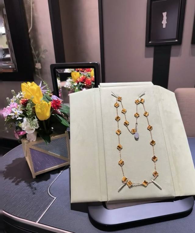 V Gold Material Vca Rose Gold 20-Flower Tiger's Eye Four-Leaf Clover Necklace