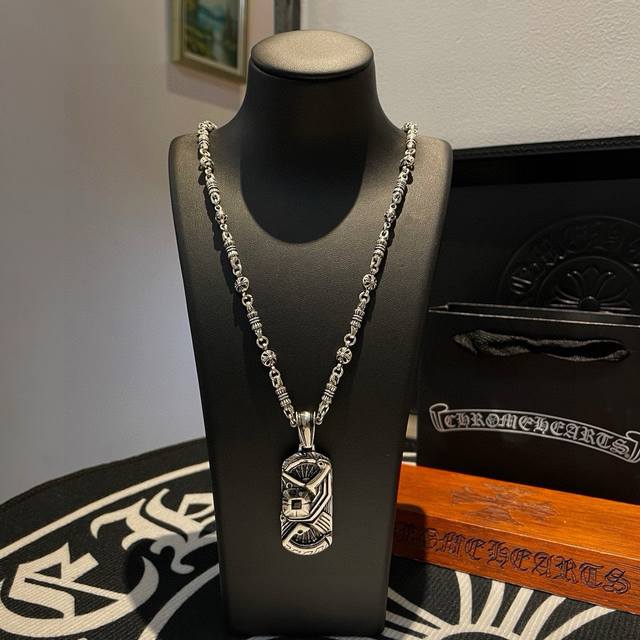 New Arrival, Counter Quality Chrome Hearts Cross Heart Classic Retro Necklace, U
