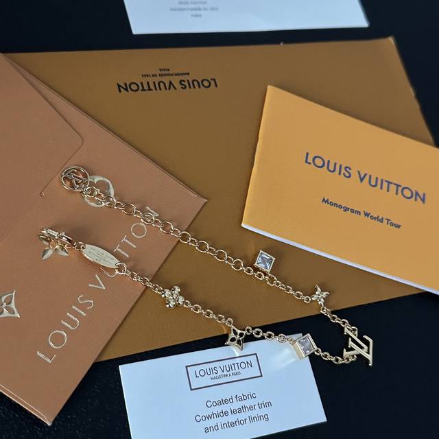 Louis Vuitton Classic Floral Pattern Design, Double Flower Pendant Design Featur