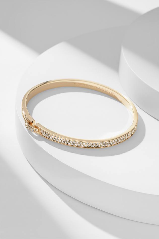 Liens Evidence Eternal Bond Series Diamond-Studded Bracelet, Bracelet Size 17. T