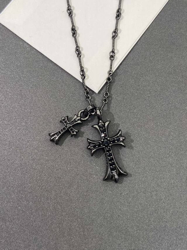 Chrome Hearts Cross Necklace Who Isn't A Cool Boy Or Girl? Minimalist Unisex Tre