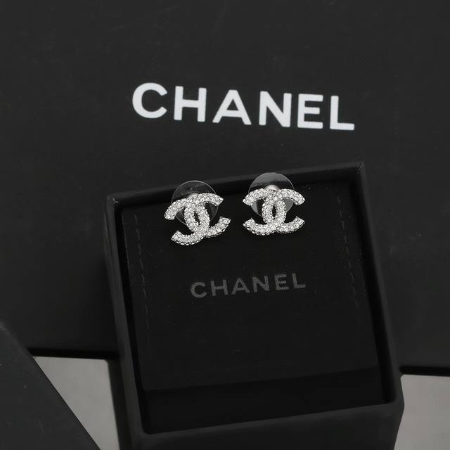 Chanel Classic Style Zp Authentic Quality Original Material A Very Fashionable P