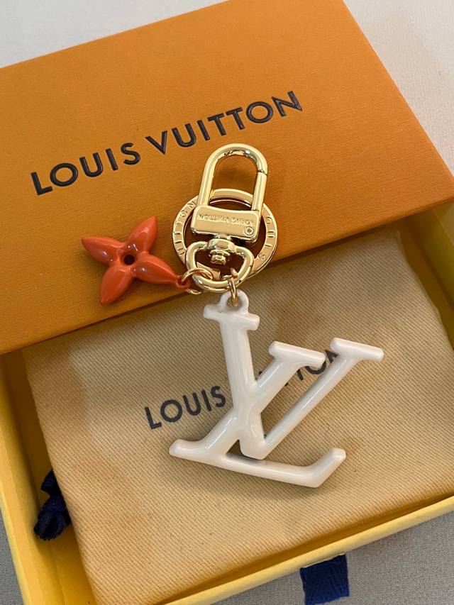 Lv Pop Flower Bag And Keychain Are Perfect For Adding A Signature Touch Of Color