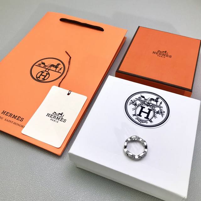 The Hottest Trending Ring! Pig Nose Ring Without Diamonds, Sizes 5678. Zg Sold-O