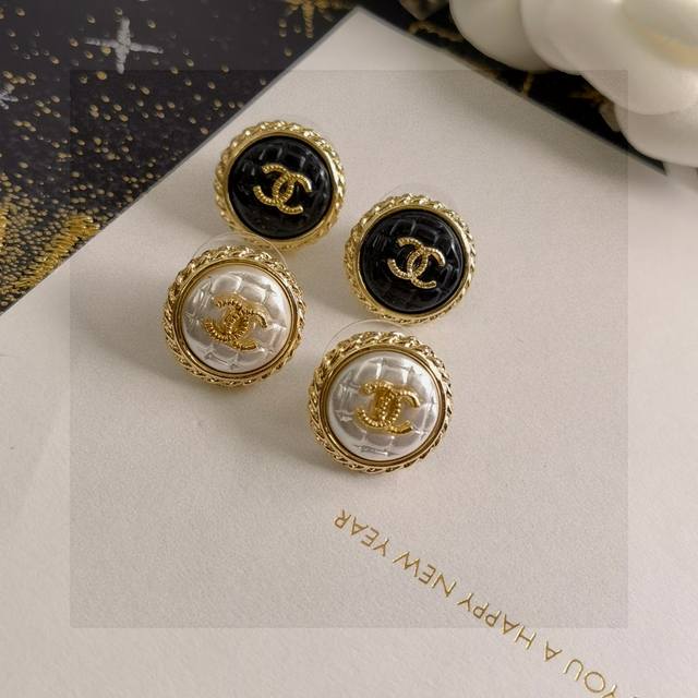 Hurry Up And Grab Them! Chanel Pearl Letter Earrings With Original Logo, Brass,A