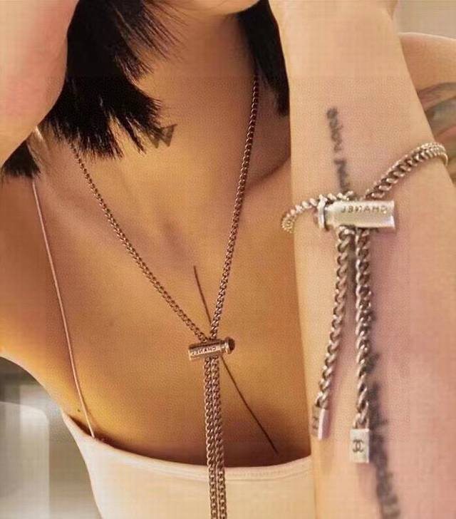 Chanel Double C Letter Latest Fashion Adjustable Necklace Ultra-Unique, Versatil