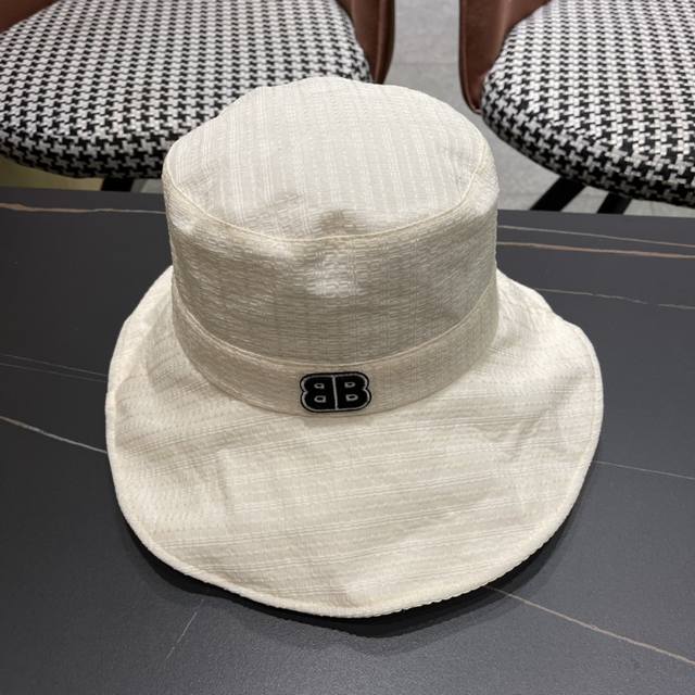 Balenciaga Paris Summer New Arrival Fisherman's Hat, Simple And Casual Versatile