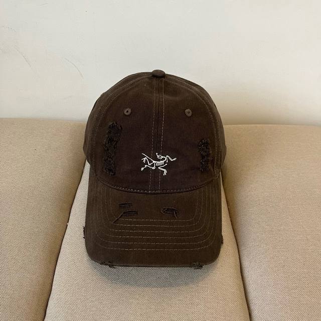 Arc'teryx 2025 Spring New Simple Baseball Cap, New Arrival, Perfect For Pairing