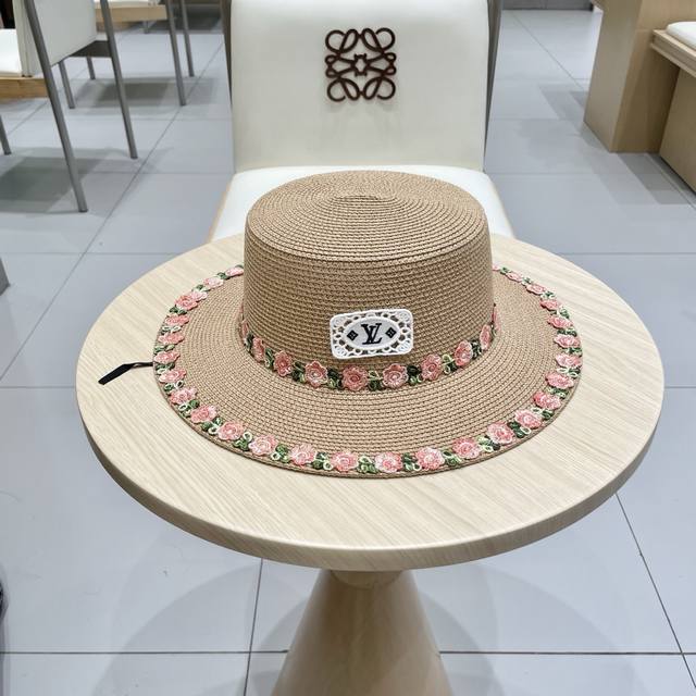 Louis Vuitton Louis Vuitton Countryside-Style Fresh Flower-Woven Straw Hat, Flat