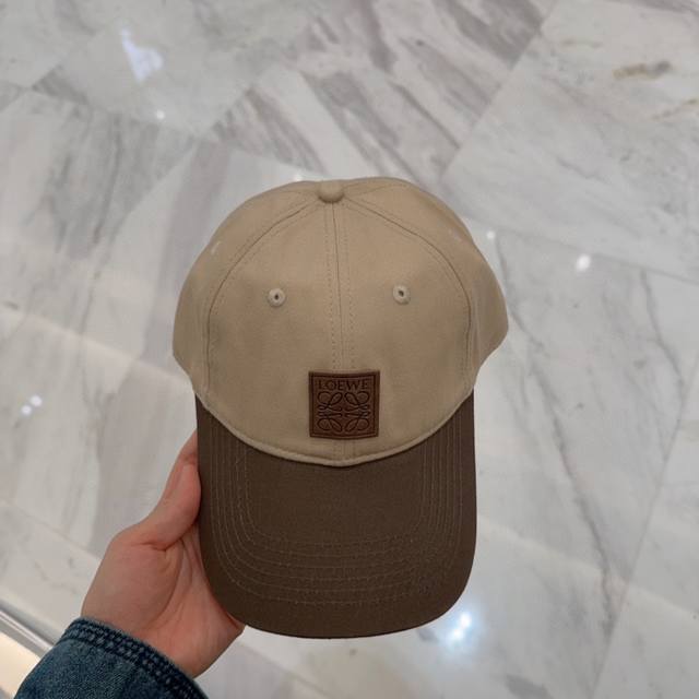 Loewe 25 Spring/Summer 100% Cotton Baseball Cap A True Head-Turner, A Versatile