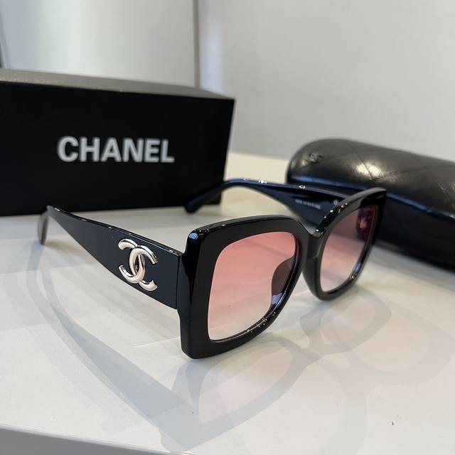 Chanel Chanel Viral Hit Sunglasses, Sun Protection And Face-Shaping Accessory,