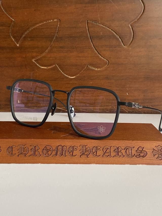 Chrome Heart Super New Style Simple And Elegant Frame, Essential For Flattering