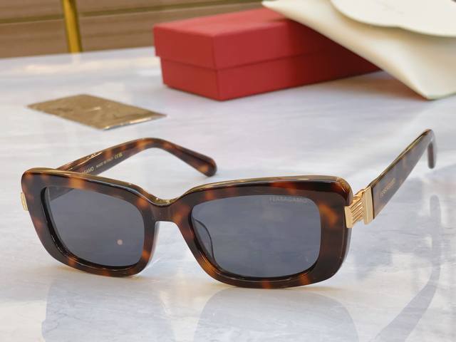 Salvatore Ferragamo New Eyewear Frame, Model: Sf1105S, Size: 52-19-145