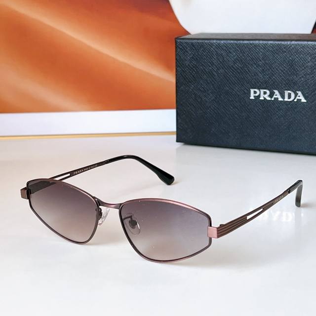 Prad* Model: Pr 122Ys Size: 59-16-147
