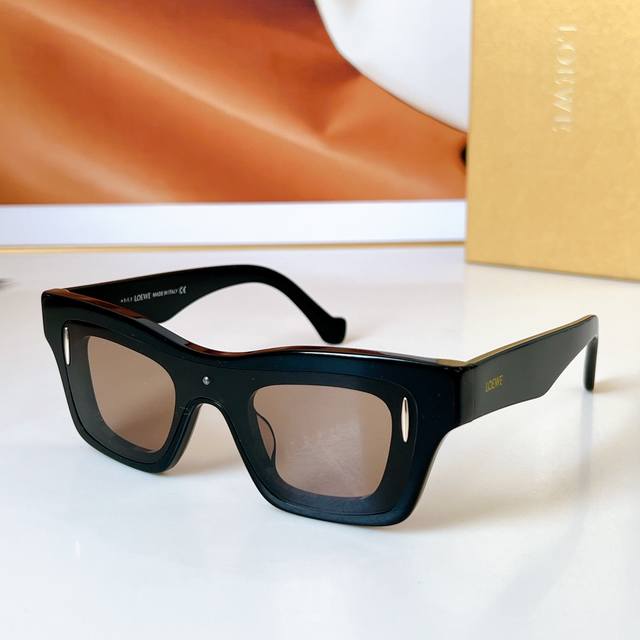 Loewe Mod: Lw40176U Size: 54 Mouth 16 145
