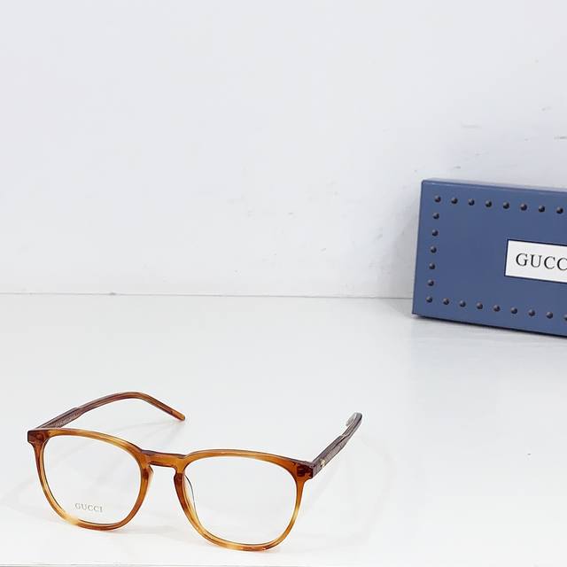 Gucc* Model: Gg1904S Size: 52-18-145,