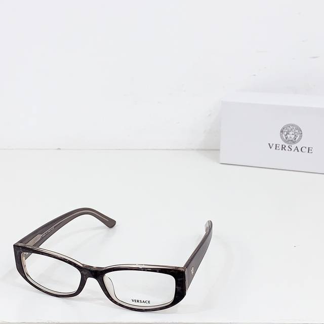 Versac*Model: Ve3343Size: 52-20-145