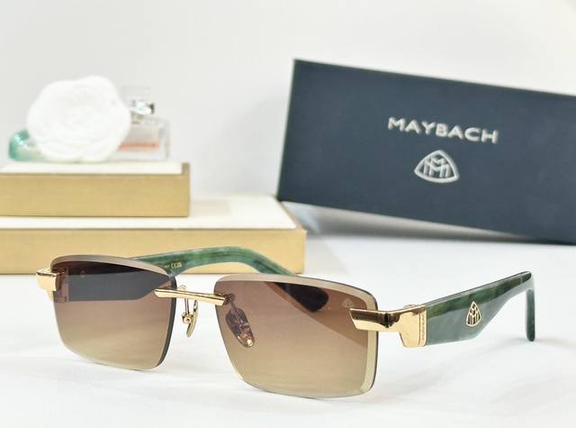 Maybach Model: Z112 Size: 52-17-142