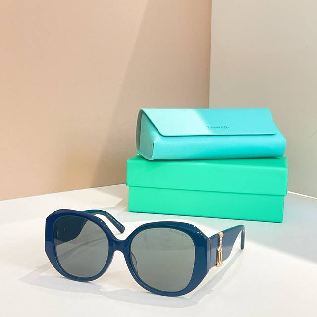 Tiffany&Co.Model: Tf4207 Size: 55 Mouth 17-140