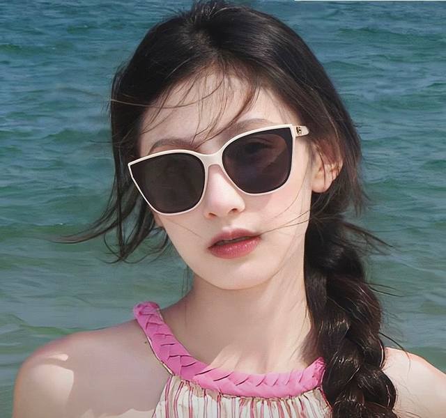 Dior 2025 New Arrival Trendy Bestseller Fashionable Square Frame Sunglasses Comf