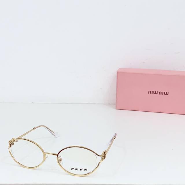 Miu Mi* Model: Mu52Ys Size: 57 Mouth 19-144