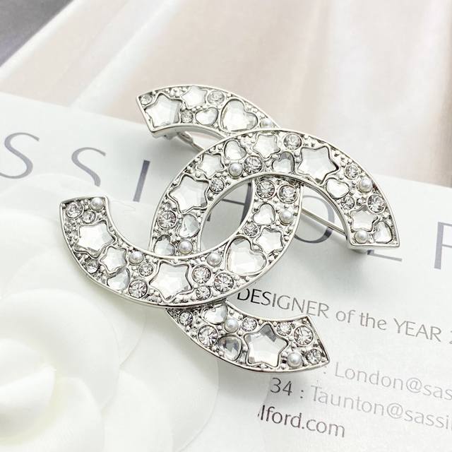 Chanel Brooch Hot-Selling New Arrival Chan 25 White Gold Star Diamond And Pearl