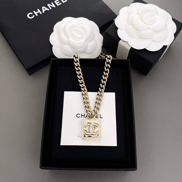 Our Product: Fragrant Metal Square Necklace Z 6900! Absolutely Stunning Square N