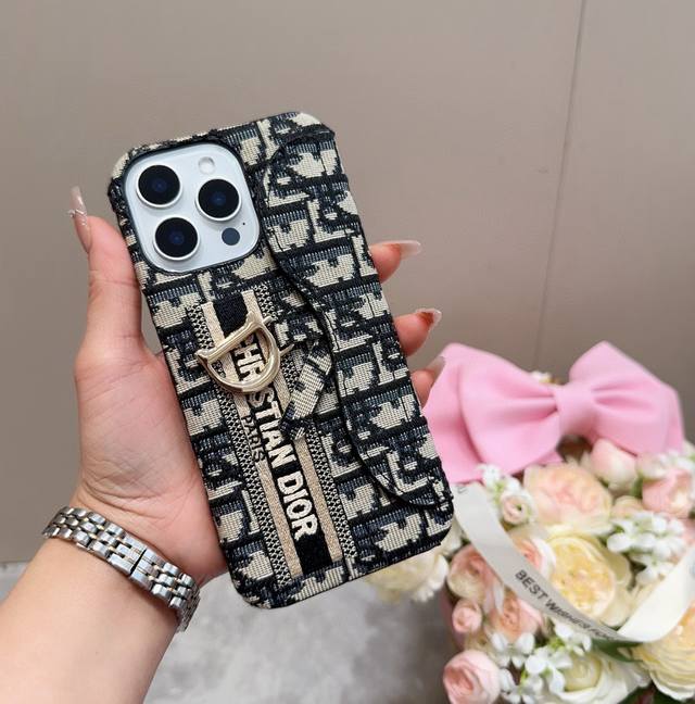 Iphone 16 Model Has Been Updated. Dior Embroidered Fabric Embroidered Card Case