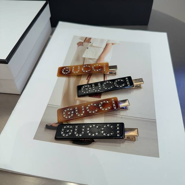 With Packaging, Single Piece Gucci Latest Gg-Edged Hair Clip, A Must-Have For Fa