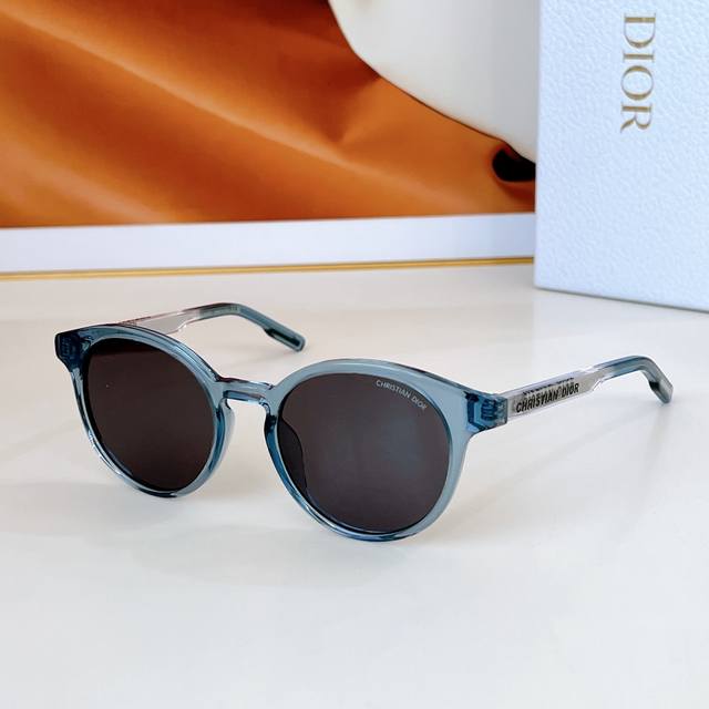 Dio* Model: Diortag R1F Size: 51 X 19 X 145