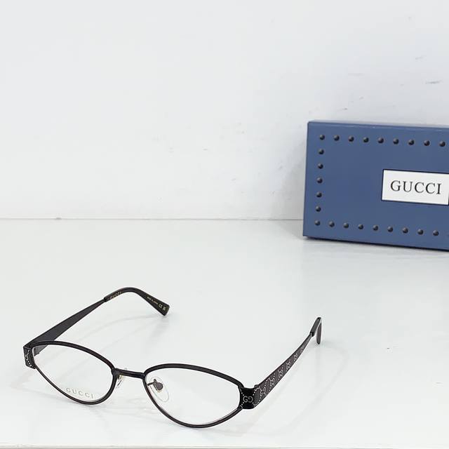 Gucc* Model: Gg1853S Size: 55-19-145