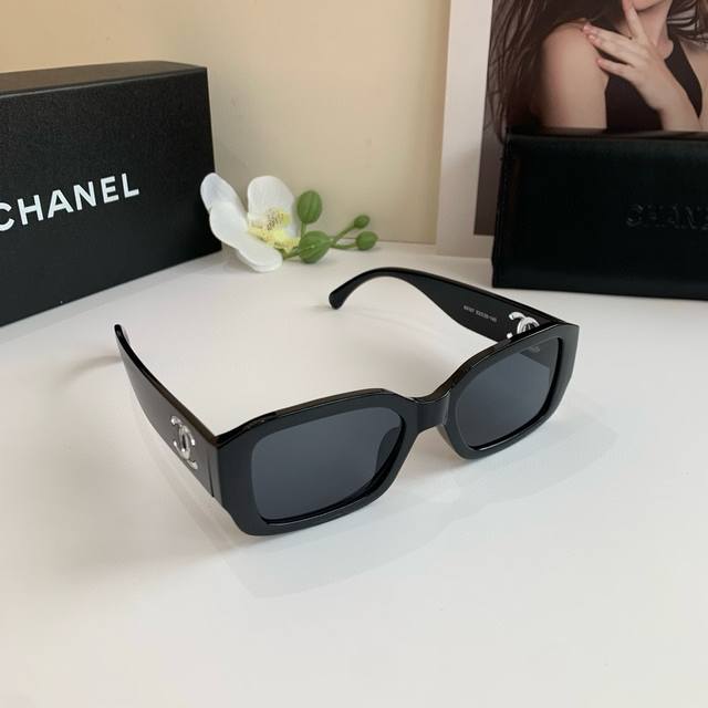 Chanel 2025 New Sunglasses, European And American Style, Influencer-Approved, Av