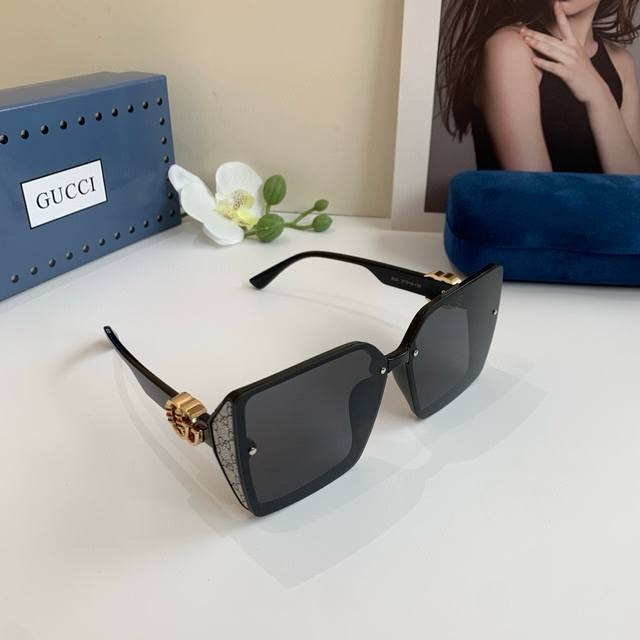 Gucci New Arrival Men's And Women's Sunglasses With Large Frames And 3D Face-Fla