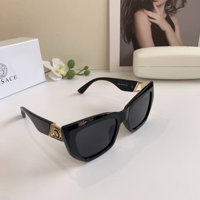 Versace Classic Square Polarized Sunglasses For Men And Women, Comfortable To We