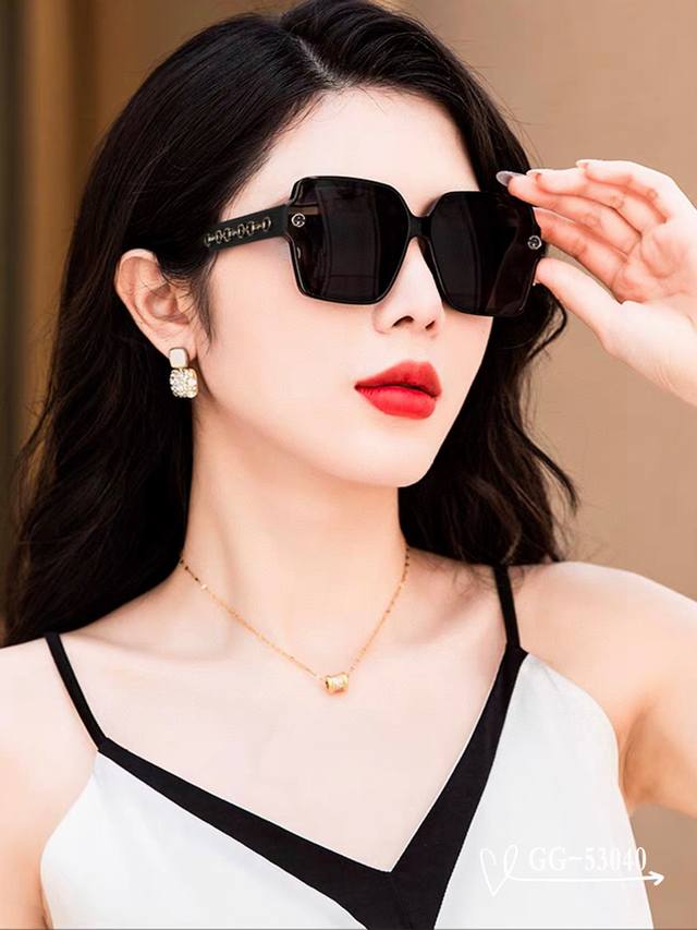 Italian Gucci - Gucci . Polaroid Resin High-Definition Lenses . Tr Frame - Light