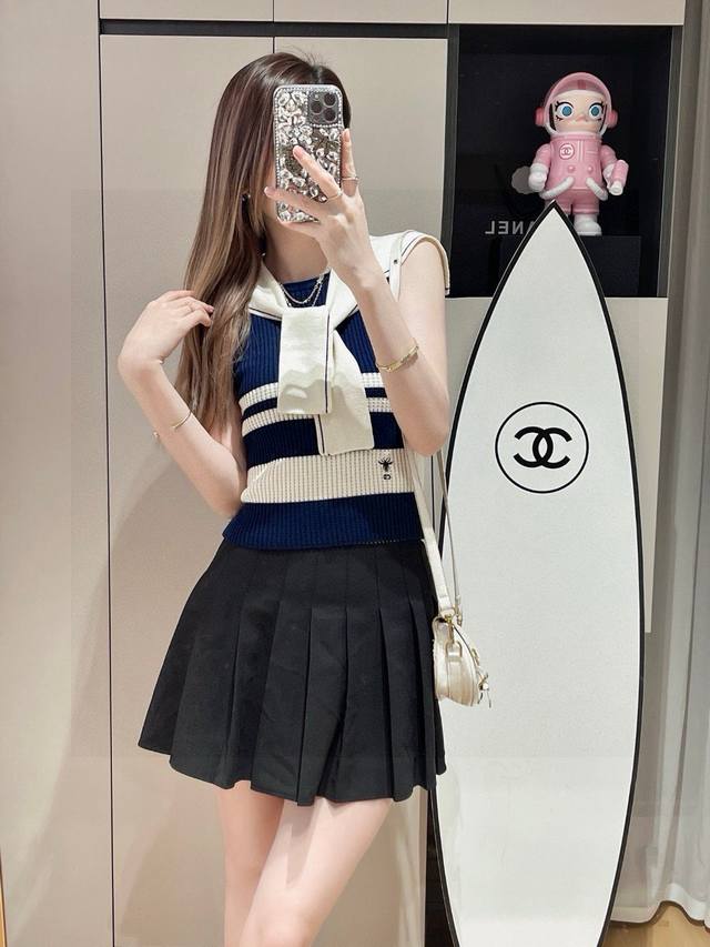 Dijia Little Bee Embroidered Stripe Navy Shawl Knit Vest One Size