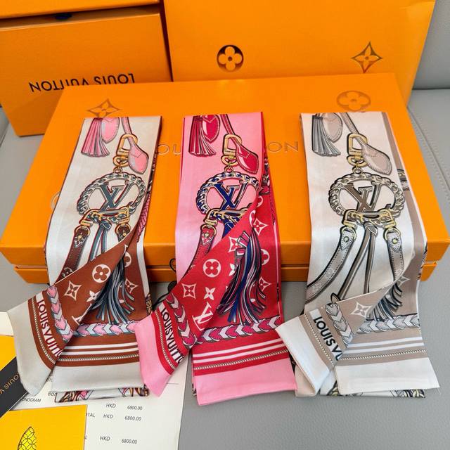 This Mixand Straps Silk Hairband Draws Inspiration From The Brand's Highly Accla