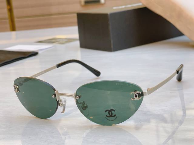 Chane* Chanel New Sunglasses, Model: Ch4003, Size: 55-16-135