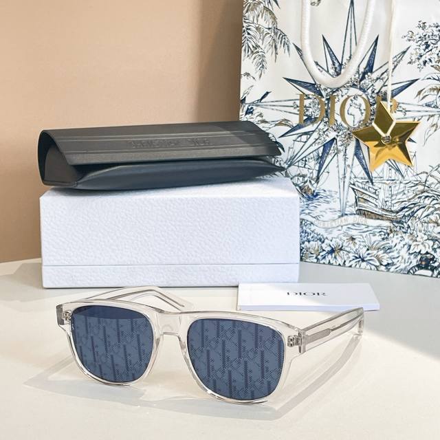 Dior*Model: Diorflag2 Size: 56Mm 17-140