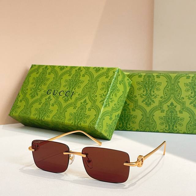 Gucci*Model: Gg1703S Size: 54Mm 19-120