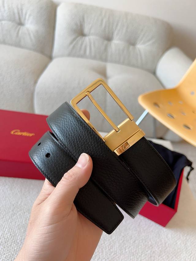 Cartier Cartier Showcases Its Unique Beauty Through Masterful Craftsmanship, Ble