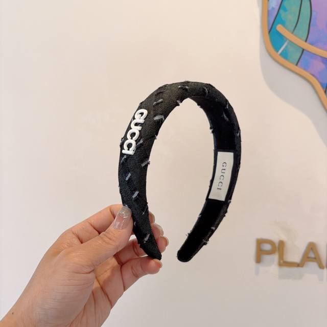 With Packaging Gucci Classic New Denim Hairband, A Must-Have Accessory For Godde