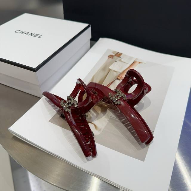 With Packaging Box Chanel Latest Small Chanel Andorra Diamond Hair Clip, Super B