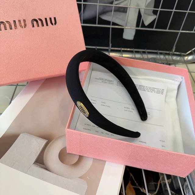 With Packaging Box Miumiu New Hair Clip, Simple And Elegant, Practical And Versa