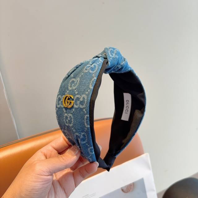 With Packaging Gucci Classic Denim Vintage-Print Wide-Brim Hairband, A Must-Have