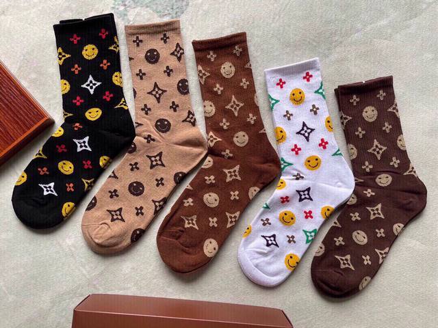 Special Louis Vuitton Classic Women's Mid-Calf Socks, 5 Pairs Per Box, 100% Cott