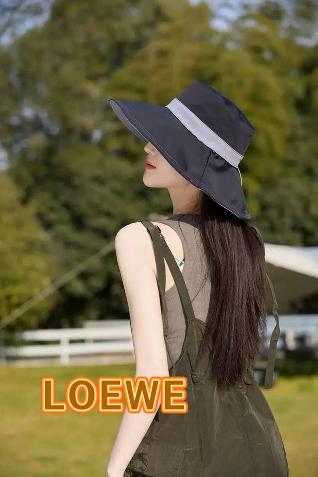 Loewe 2025 New Double-Sided Hat For Women, Spring/Summer New Style Sun Hat, Fish