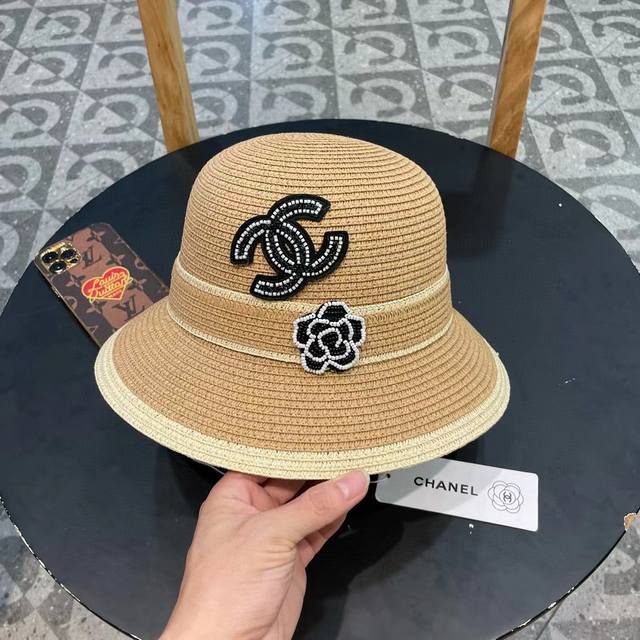 Chanel Chanel Women's 2025 New Straw-Woven Camellia Fisherman's Hat, Spring/Summ