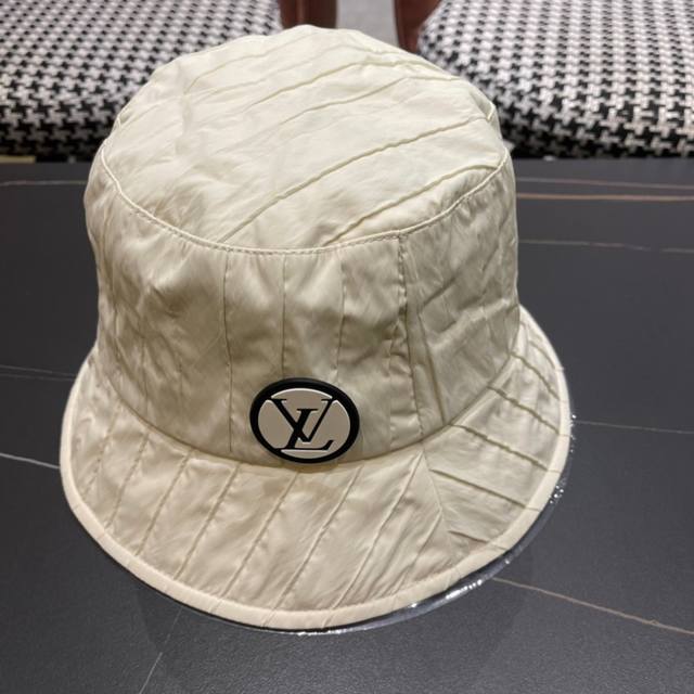 Louis Vuitton 2025 Fisherman's Hat, Must-Have For Outings, Makes Your Face Look