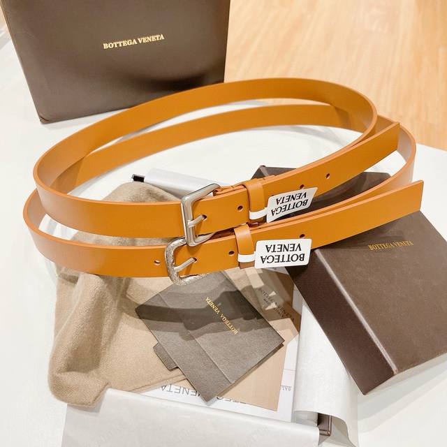 Bottega Veneta Women's Belt, 2.5 Cm Wide, Made From Grained Calf Leather, Soft A